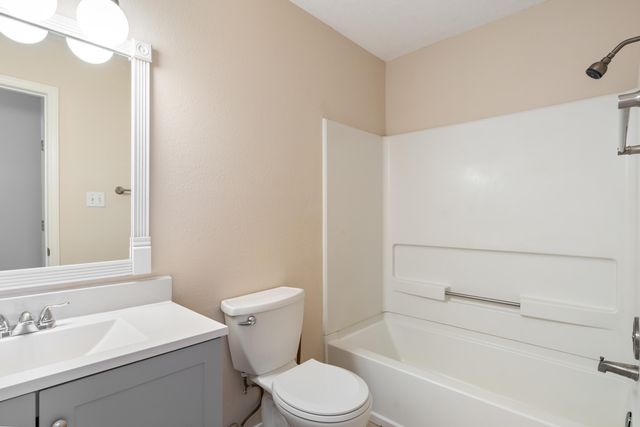 10623 Pueblo Place NW, Albuquerque, NM 87114