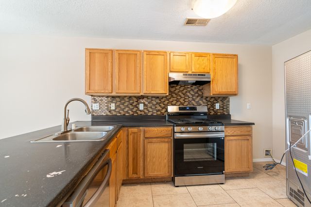 10623 Pueblo Place NW, Albuquerque, NM 87114