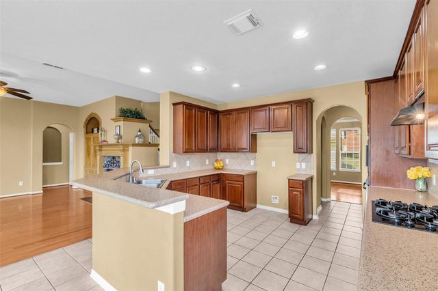 16214 Diamond Rock Drive, Cypress, TX 77429