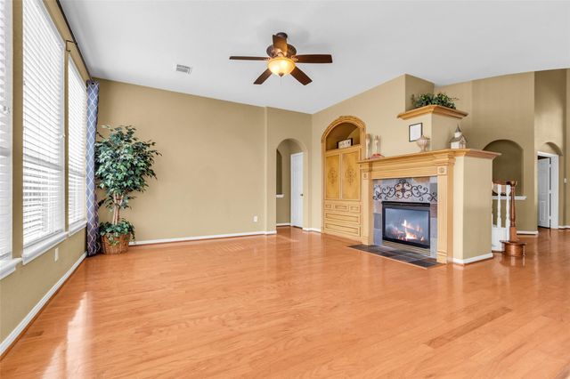 16214 Diamond Rock Drive, Cypress, TX 77429