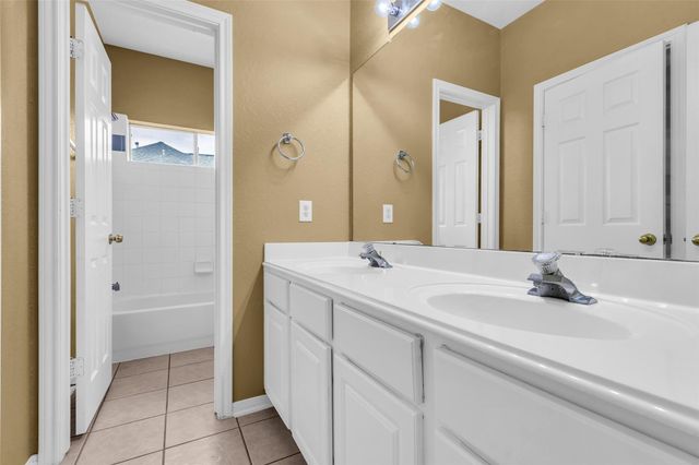 16214 Diamond Rock Drive, Cypress, TX 77429