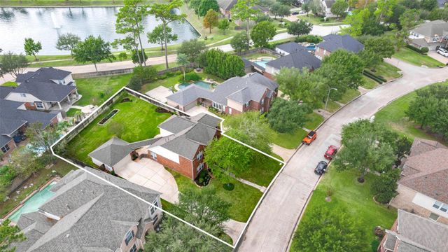 16214 Diamond Rock Drive, Cypress, TX 77429