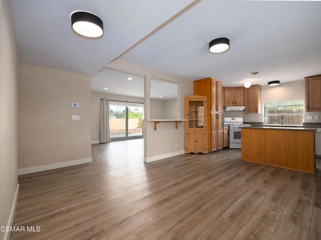 195 Tennyson Street, Thousand Oaks, CA 91360