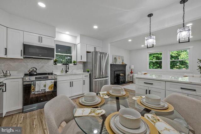 5110 BARTO AVE, Suitland, MD 20746