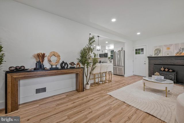 5110 BARTO AVE, Suitland, MD 20746