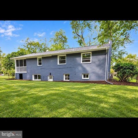 5110 BARTO AVE, Suitland, MD 20746