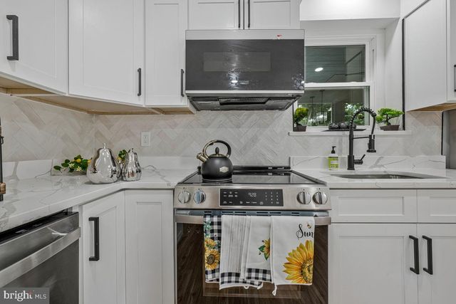 5110 BARTO AVE, Suitland, MD 20746