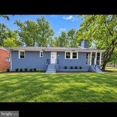 5110 BARTO AVE, Suitland, MD 20746