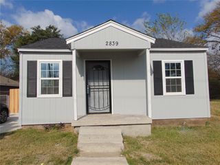 2839 E Overton Road, Dallas, TX 75216