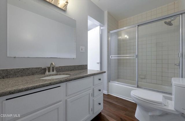 20958 Hemmingway Street, Canoga Park, CA 91304