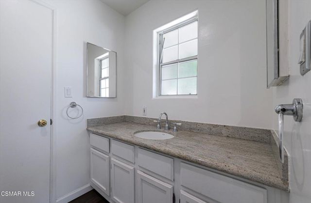 20958 Hemmingway Street, Canoga Park, CA 91304