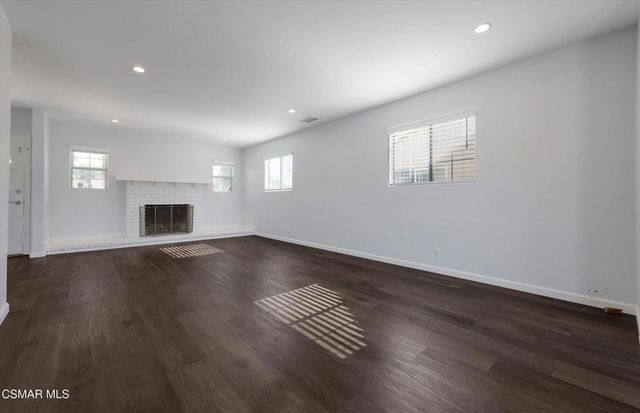 20958 Hemmingway Street, Canoga Park, CA 91304