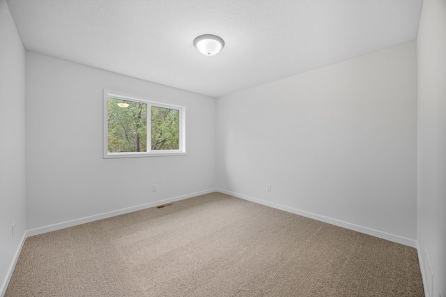 4631 9th Street NE, Saint Cloud, MN 56304