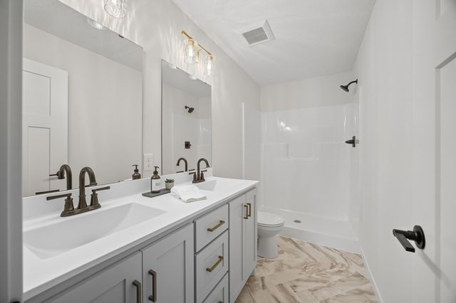 4631 9th Street NE, Saint Cloud, MN 56304