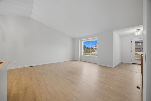 4631 9th Street NE, Saint Cloud, MN 56304