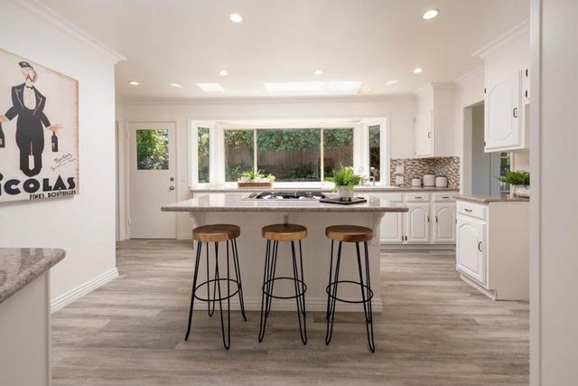 1600 SUNNYSLOPE Avenue, Belmont, CA 94002