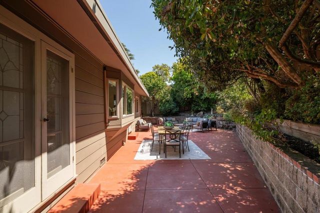 1600 SUNNYSLOPE Avenue, Belmont, CA 94002
