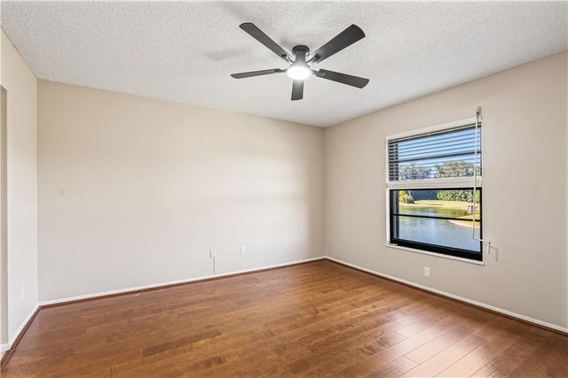 21 Plantation Drive 205, Vero Beach, FL 32966