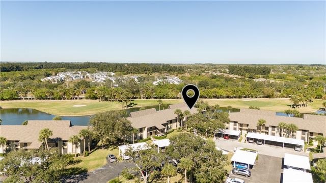 21 Plantation Drive 205, Vero Beach, FL 32966