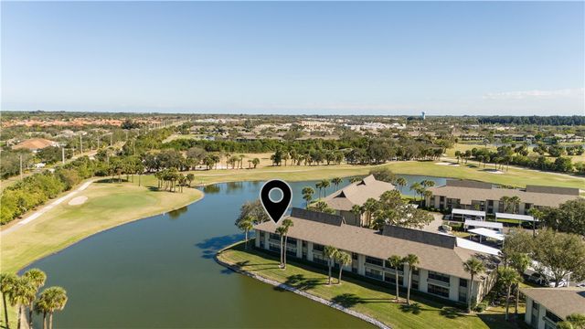 21 Plantation Drive 205, Vero Beach, FL 32966