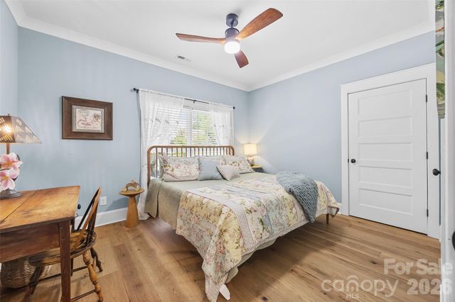 662 Sandbar Point, Lake Wylie, SC 29710