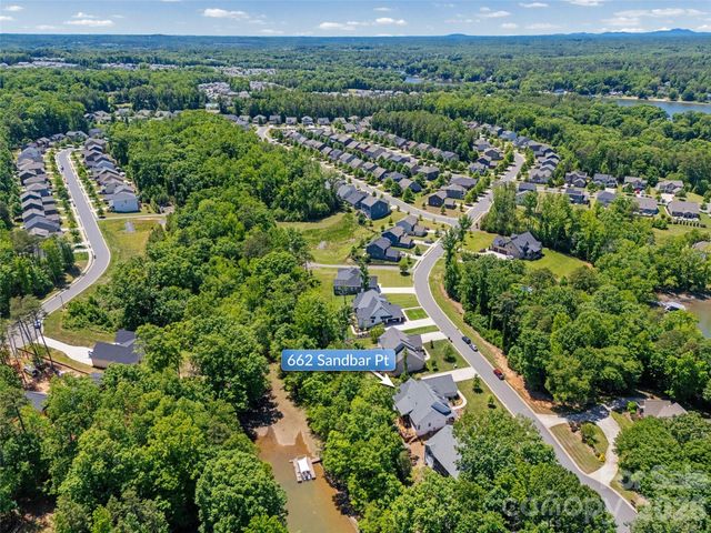 662 Sandbar Point, Lake Wylie, SC 29710
