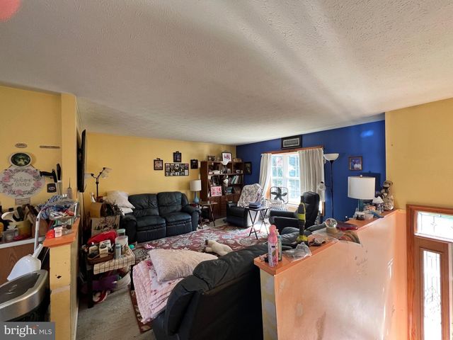 2153 BONNIE LN, Waldorf, MD 20601