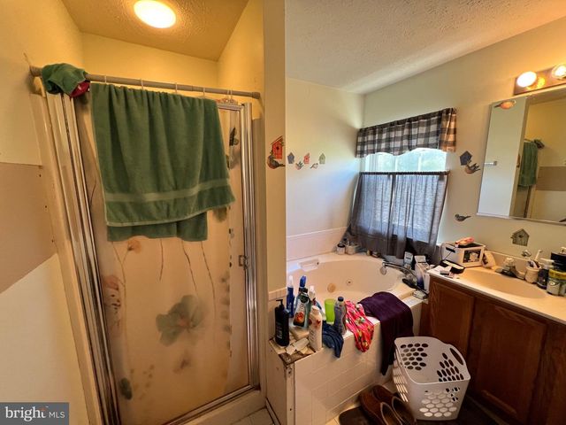2153 BONNIE LN, Waldorf, MD 20601