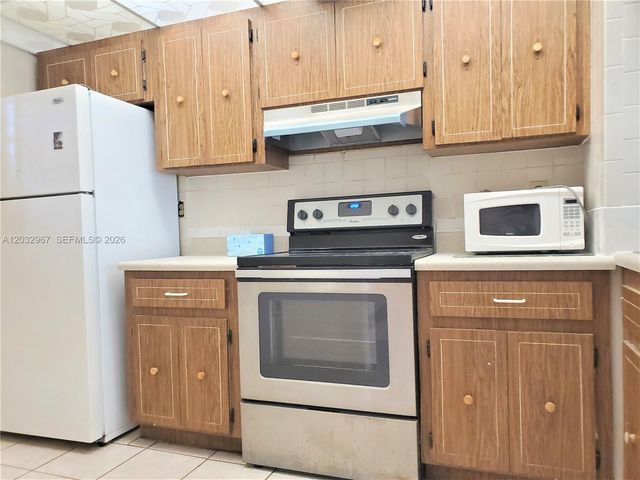 301 NW 109th Avenue 209, Miami, FL 33172