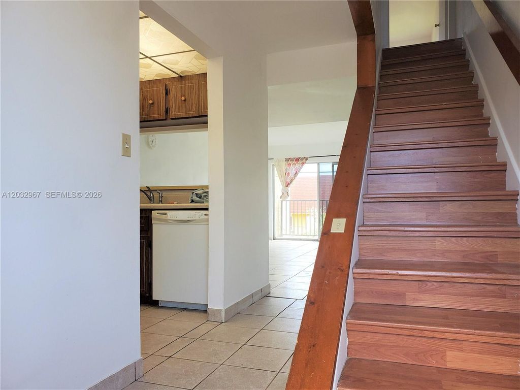 301 NW 109th Avenue 209, Miami, FL 33172