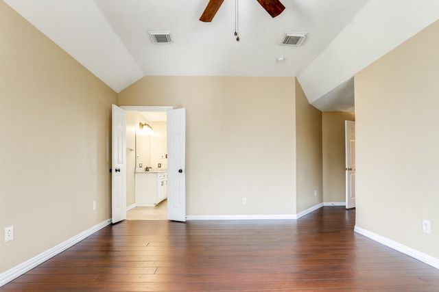 326 Dunford Court, Highlands, TX 77562