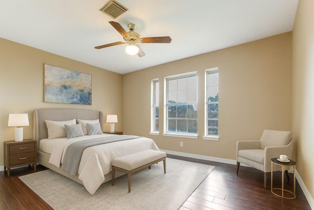 326 Dunford Court, Highlands, TX 77562