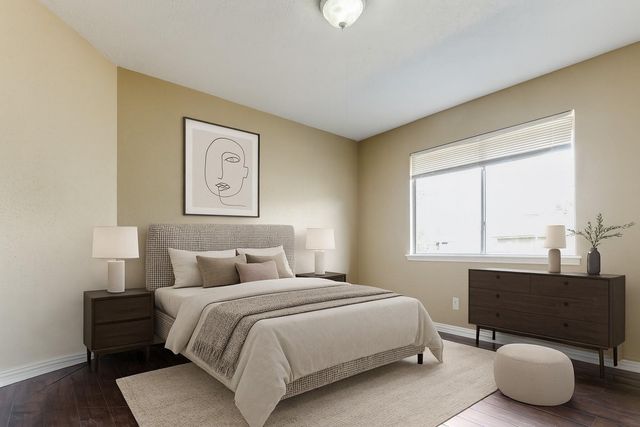 326 Dunford Court, Highlands, TX 77562