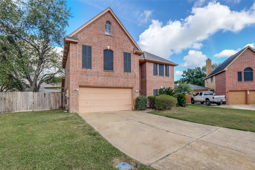 326 Dunford Court, Highlands, TX 77562