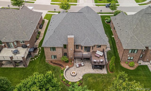 2094 Westridge Drive, Shelby Charter Township, MI 48316