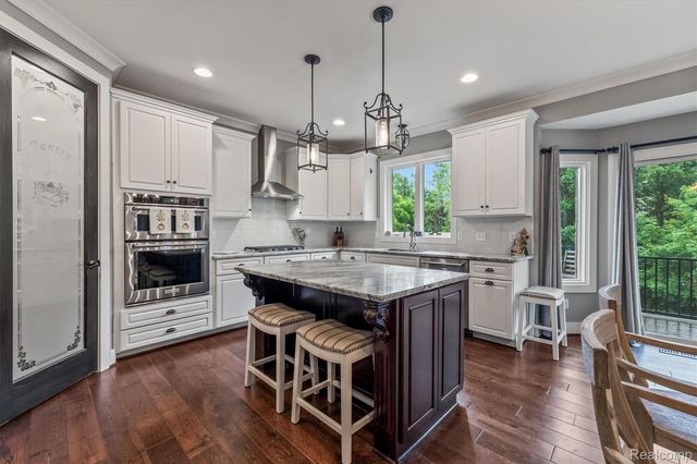 2094 Westridge Drive, Shelby Charter Township, MI 48316