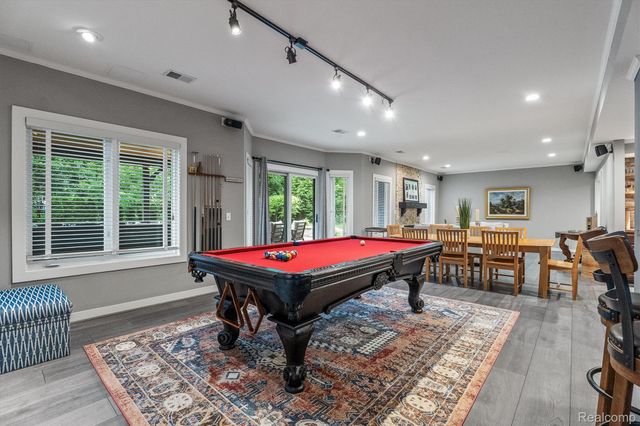 2094 Westridge Drive, Shelby Charter Township, MI 48316