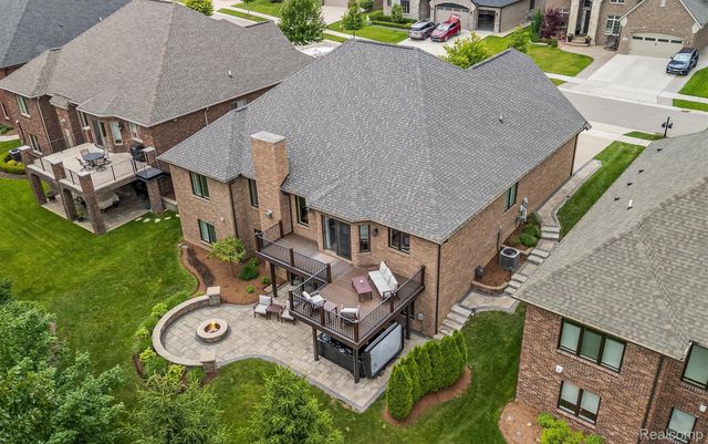 2094 Westridge Drive, Shelby Charter Township, MI 48316