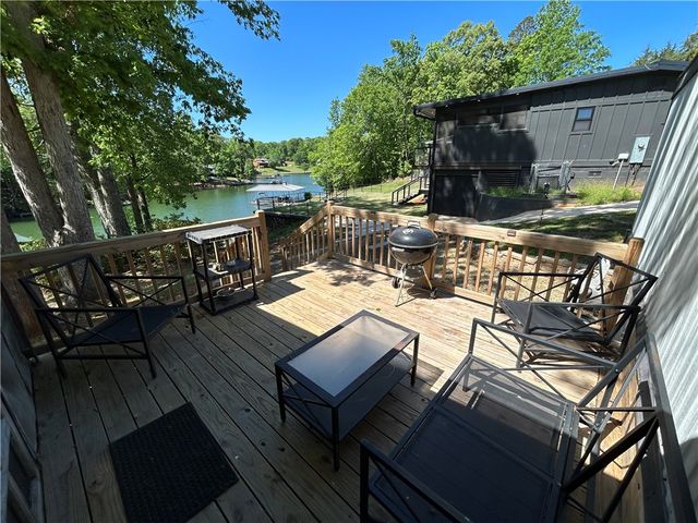 43 Sunset Cove Road, Abbeville, SC 29620
