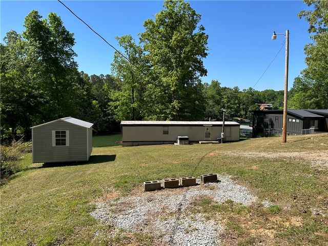 43 Sunset Cove Road, Abbeville, SC 29620
