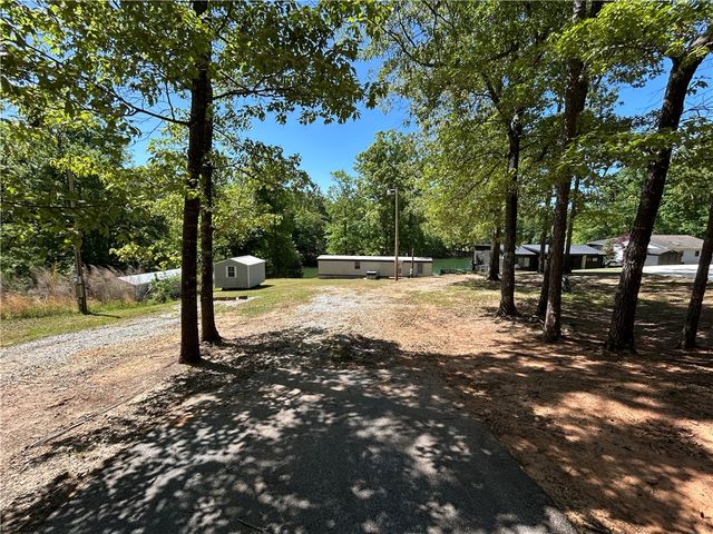 43 Sunset Cove Road, Abbeville, SC 29620