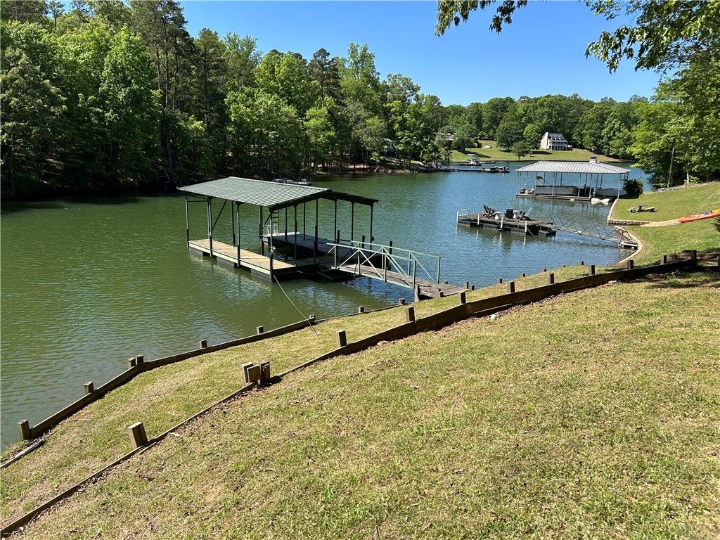 43 Sunset Cove Road, Abbeville, SC 29620