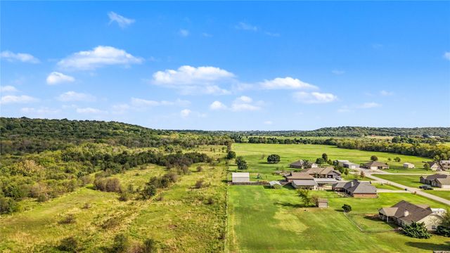 28400 S Kaela Drive, Inola, OK 74036