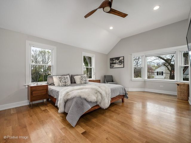 305 Maplewood Road, Riverside, IL 60546