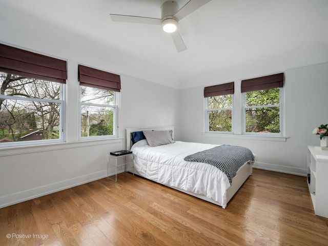 305 Maplewood Road, Riverside, IL 60546