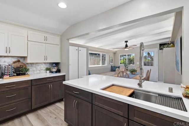 3542 Governor Drive, San Diego, CA 92122