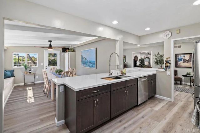 3542 Governor Drive, San Diego, CA 92122