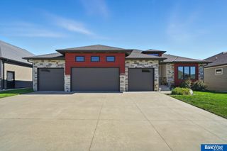 1200 N 101st Street, Lincoln, NE 68527