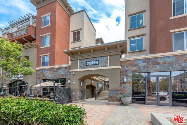 6020 Seabluff Drive 411, Los Angeles, CA 90094