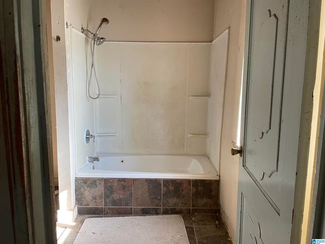 2901 AVENUE U, Birmingham, AL 35208